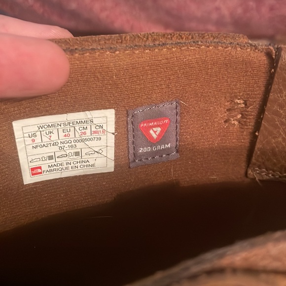 Women’s North Face Boots size 9 - Picture 4 of 8